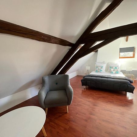 Mézilles Le Moulin De Corneil B&B 외부 사진