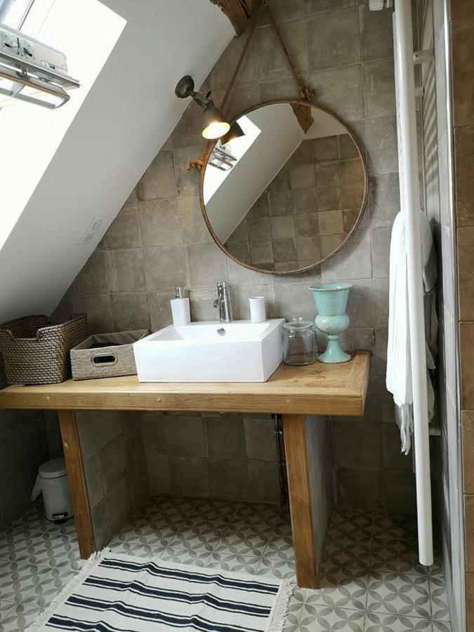 Mézilles Le Moulin De Corneil B&B 외부 사진