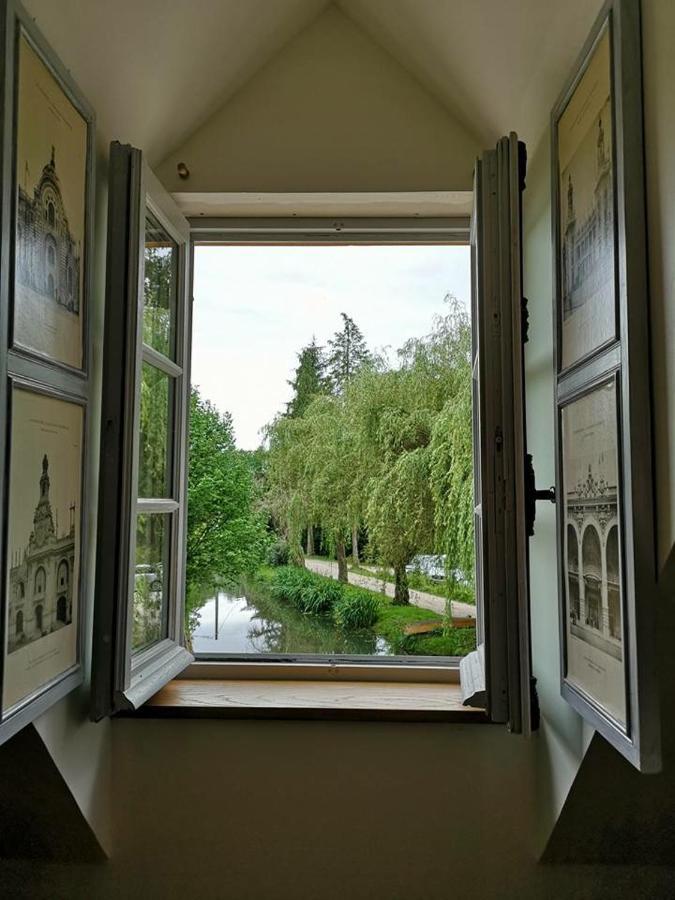 Mézilles Le Moulin De Corneil B&B 외부 사진