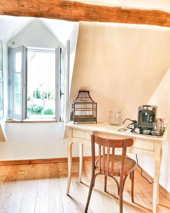 Mézilles Le Moulin De Corneil B&B 외부 사진